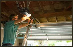 Security Garage Door Repairs, San Antonio, TX 210-245-6203 - serv-repair-gr-33m
